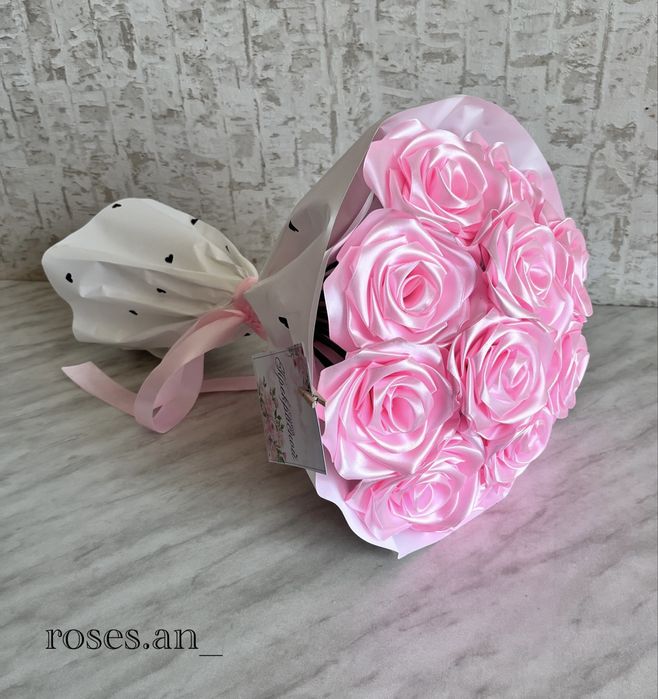 Атласные розы, пионы, тюльпаны