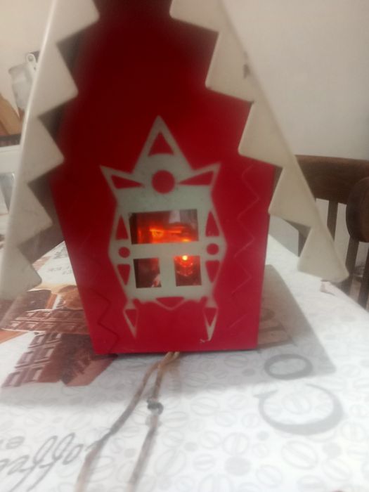 Продам домик для гирлянды.