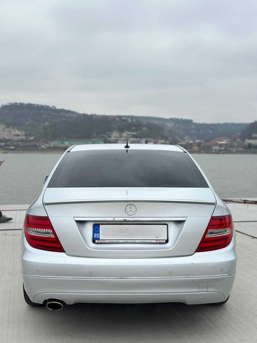 Mercedes C200 CGI Facelift 2012 | 7G-Tronic | Piele | 160.000 km