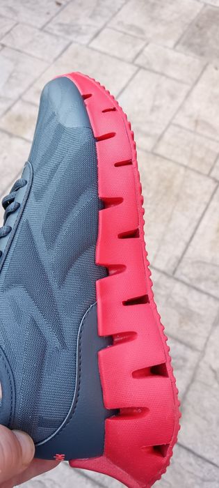 Reebok Zig Dynamica 3, номер 38,5