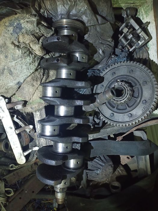 Продам коленвал 1.5 ваз 2110