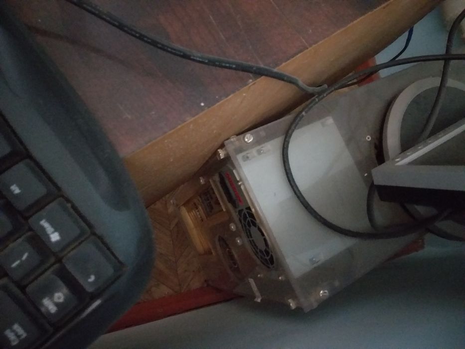 Продается приставка с компьютером