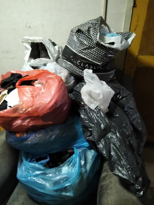 Отдам бесплатно вещи