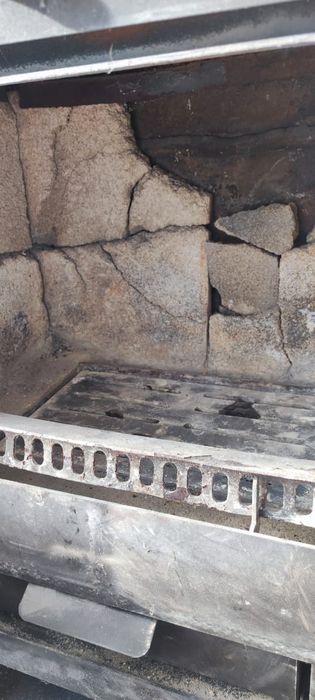 Продам печь-камин вместе с трубой