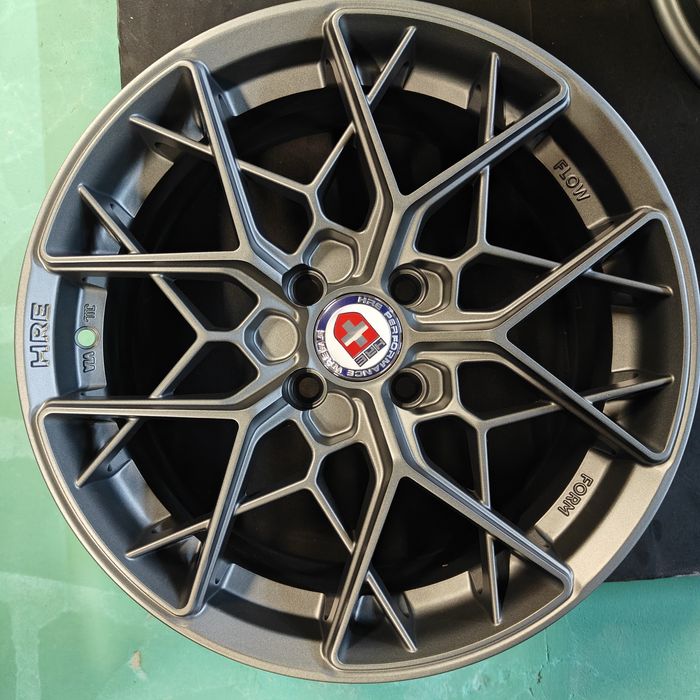 R16 PCD 4*100 Комплект новых легкосплавных дисков DX522