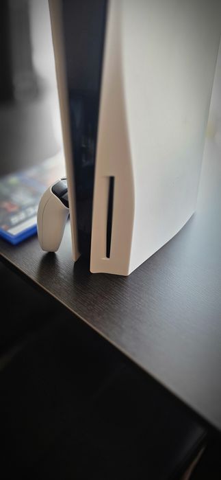 Vand ps 5 disc edition ca si nou