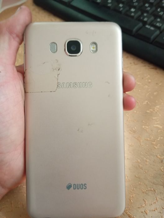 Телефон Samsung J710FN