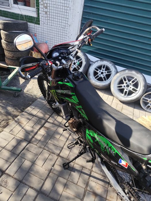 Мотоцикл эндуру 250сс