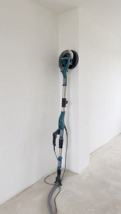 Жираф TOTAL 1050W - Шлайф машина за стени и тавани