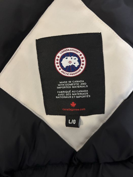 Пуховик Canada Goose