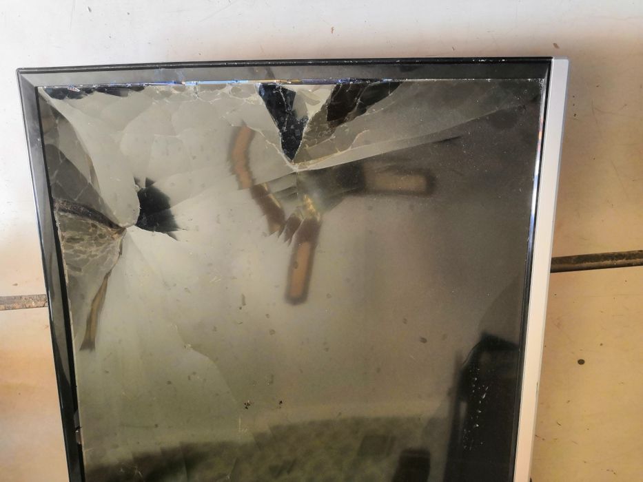 Телевизор artel 32 на запчасти