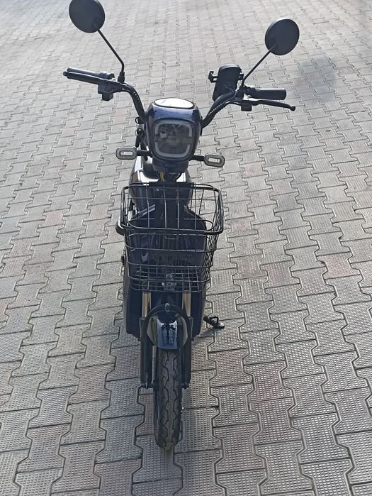 Скутер сотиладии