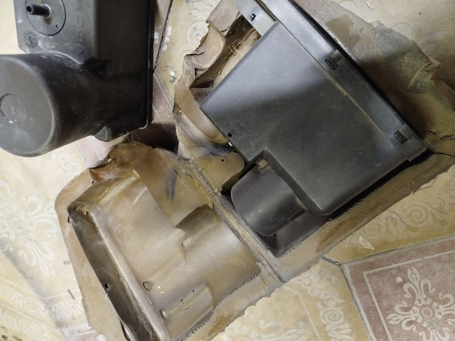 Компрессор центральныи замка