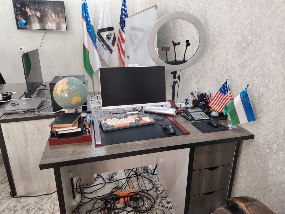 Ofis uchun ish stoli