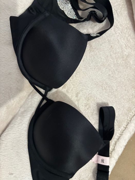 Сутиен Victoria’s Secret чисто нов