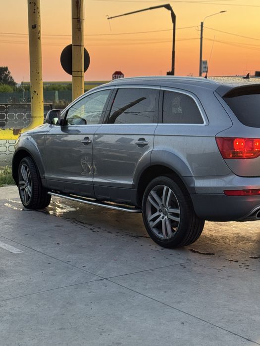 Audi q7  quatro 3.0  impecabila atat estetic cat si mecanic
