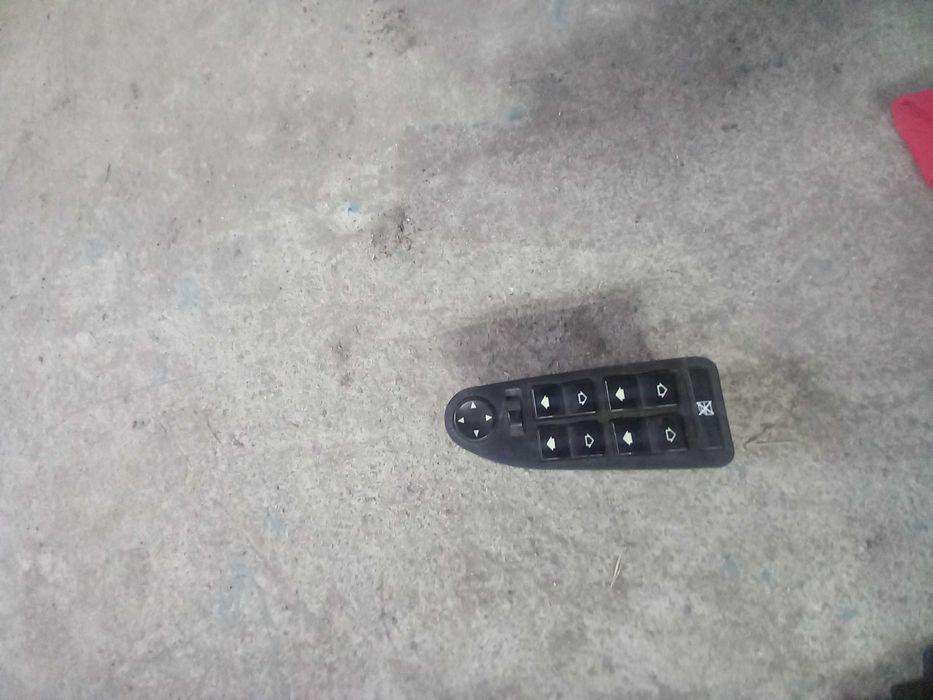 Части бмв е 39 520i