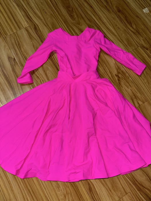 Продам очень красивое детское танцевальное платье