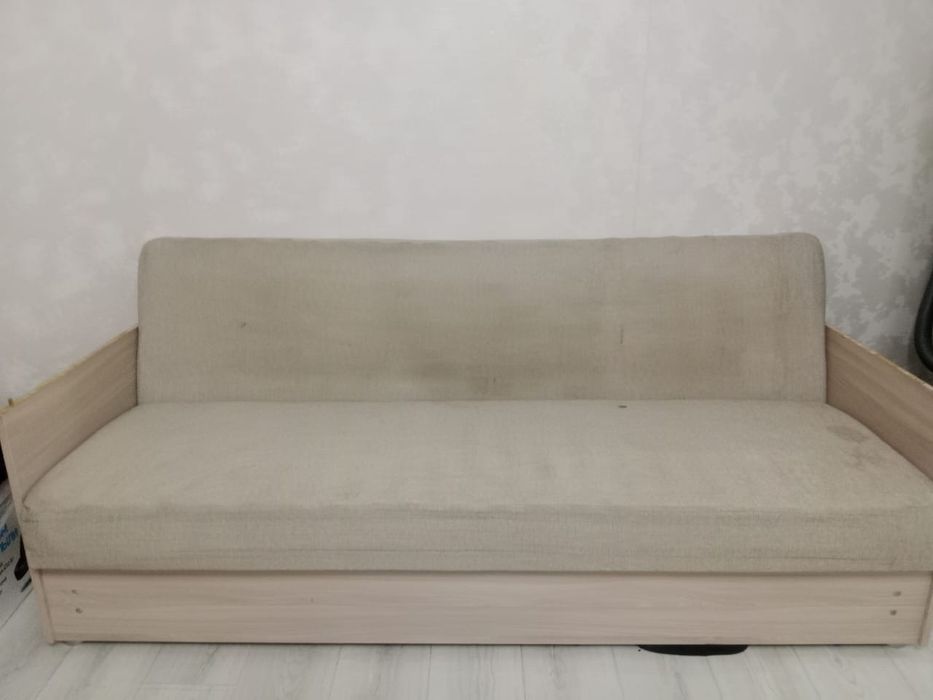 ұсталган диван сатылады