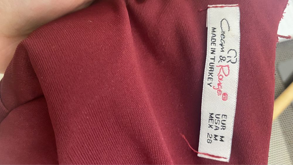 Продам женское платье размер S