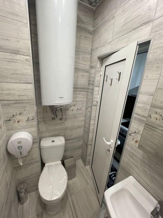 Дава се под наем Етаж от къща в София, Триъгълника - 46 кв.м за 450 € - Снимка #9