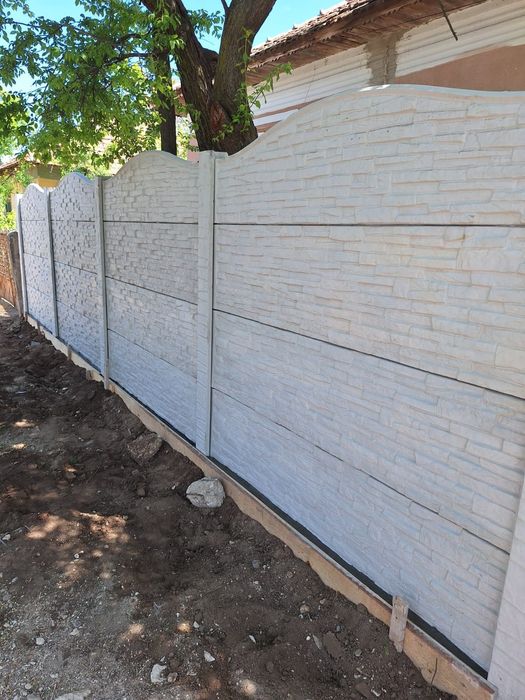 Vând gard beton armat