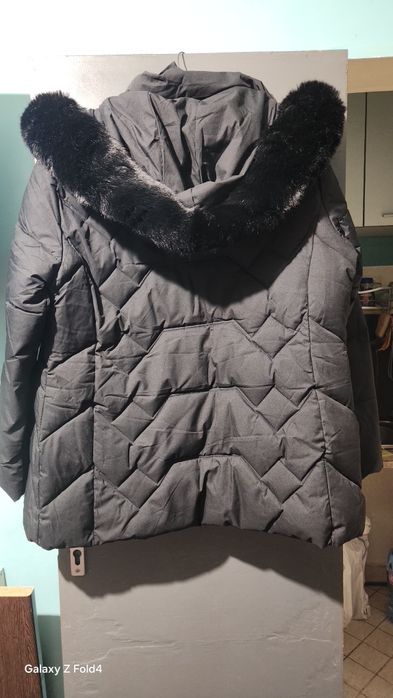 Scurta dama noua fara eticheta