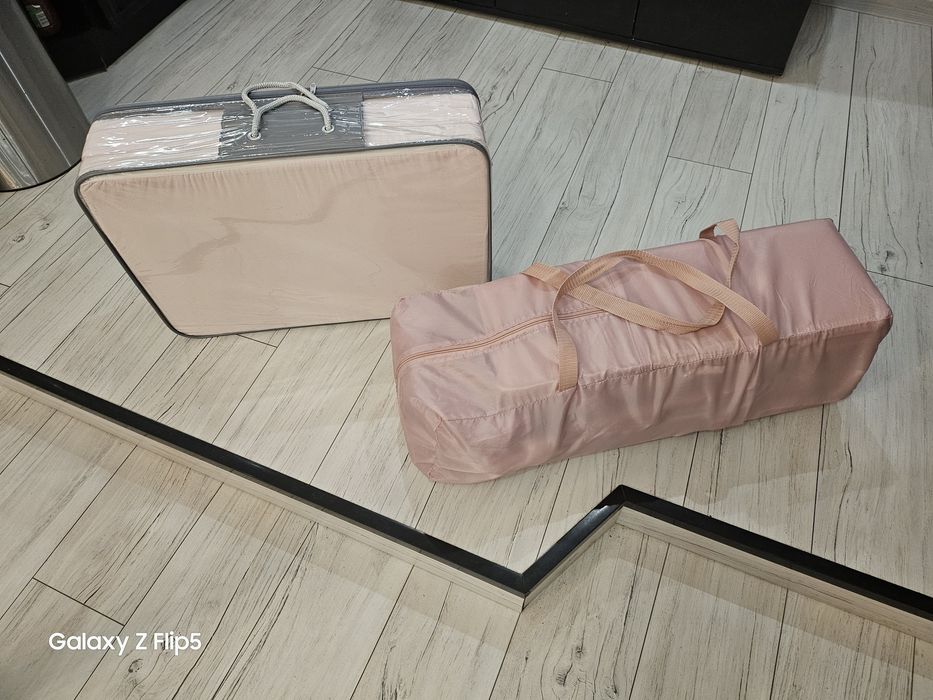 Продавам детска сгъваема кошара Loreli