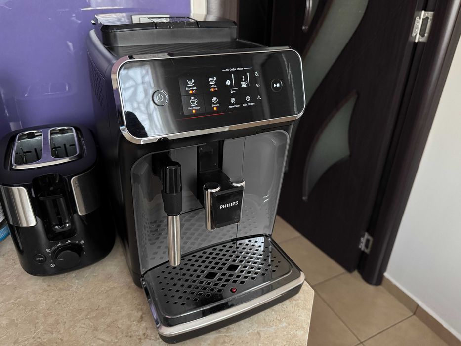 Кафеавтомат Philips Series 2200 EP2224/40 Автоматична Кафемашина
