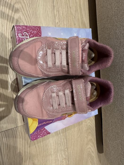 Geox детски маратонки 28 номер