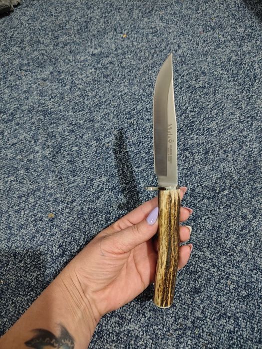 Cuțit de vânătoare