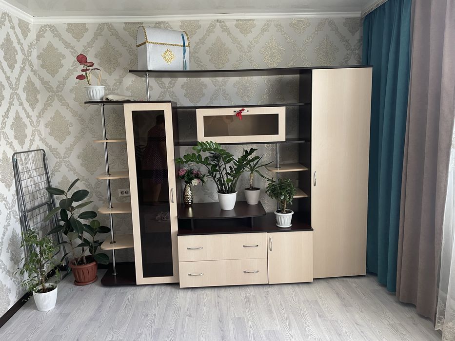 Стенка шкаф в гостиную крмнату