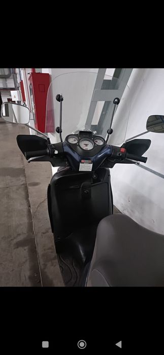 Aprilia scarabeo  200  cm3