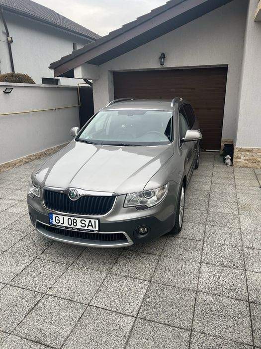 Skoda Superb  2013