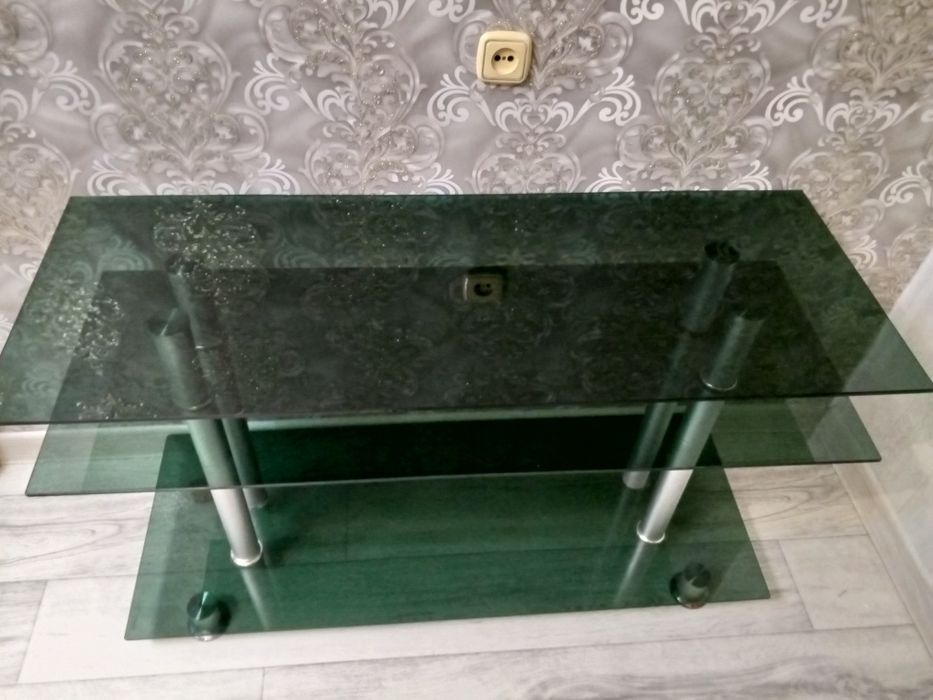 Подставка под телевизор стеклянная