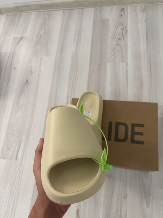 Adidas Yeazy Slide