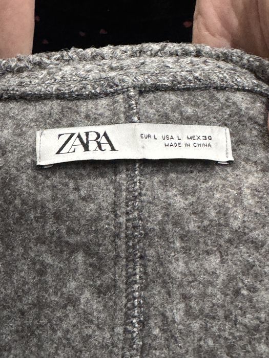 Продам бомбер,ZARA