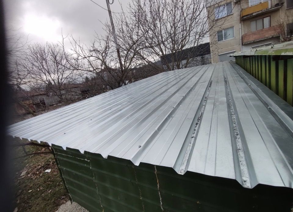 Гараж.