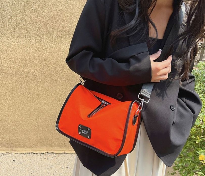 Новые сумки нейлоновые.