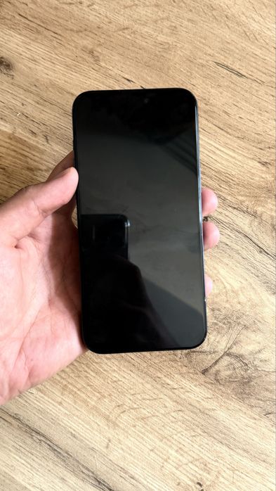 Iphone 15 pro max Zapchast Icloudga tushgan ekran ketgan singan