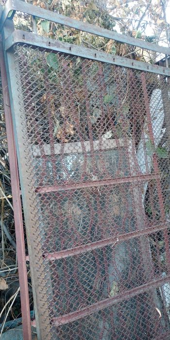 Кровать металлическая