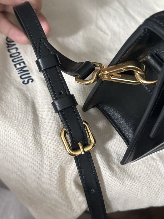 Новая сумка Jacquemus с этикеткой