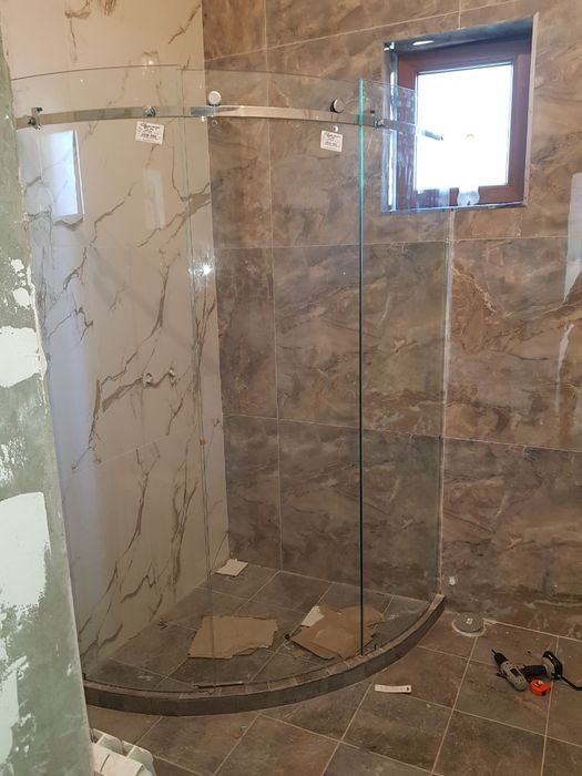 Dushavoy kabina 10mm Steklo