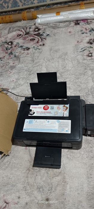 Цветной принтер 3 в 1 требует ремонта