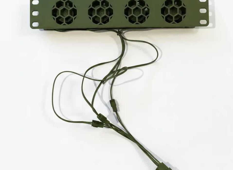 Panou Ventilatie KallRax 1U – Suport 4 Ventilatoare 40mm – Compozit