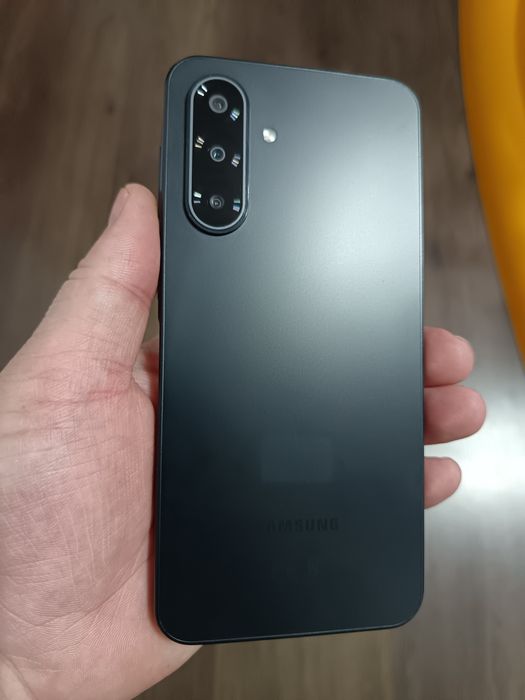 Samsung A17 5G Impecabil