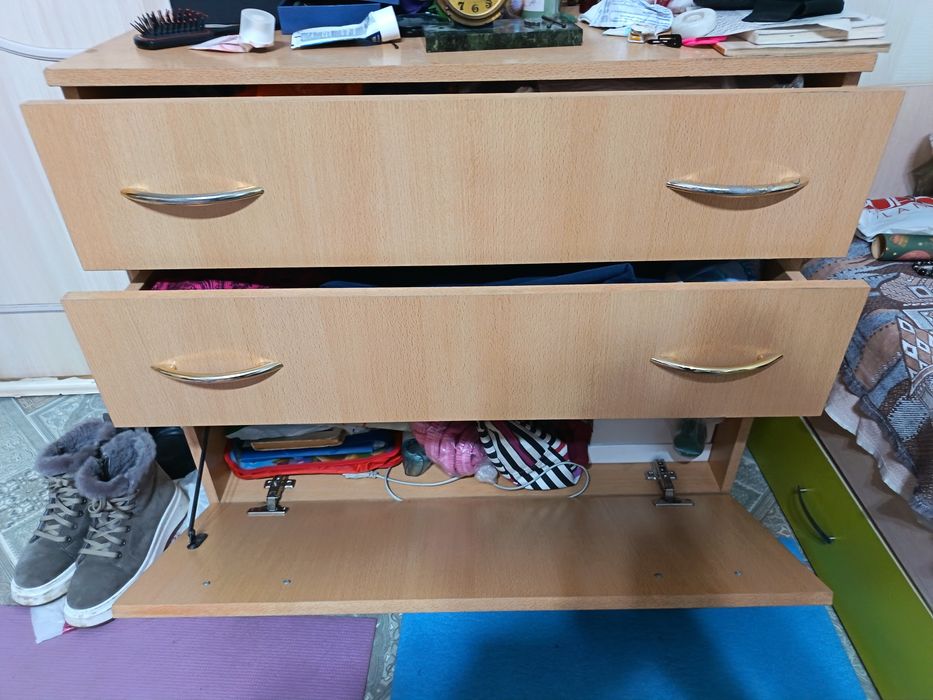 Шкаф продам, комод продам!