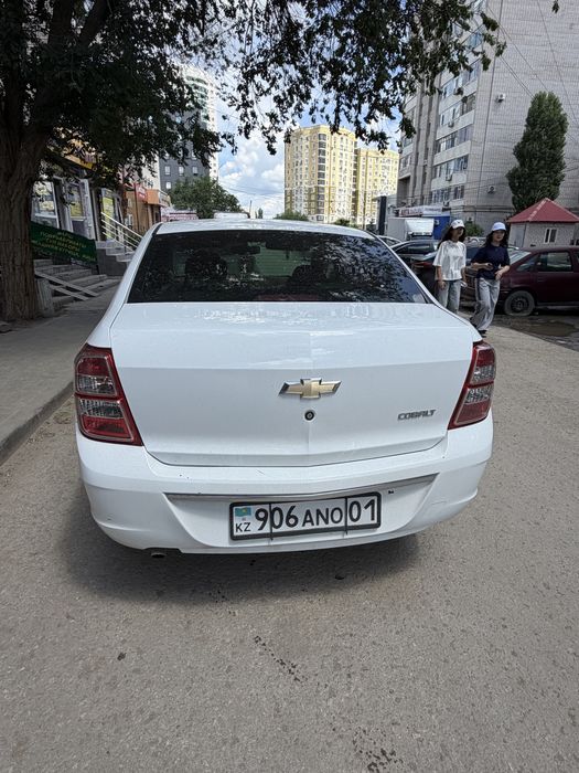 Продам срочно шевроле кобальт