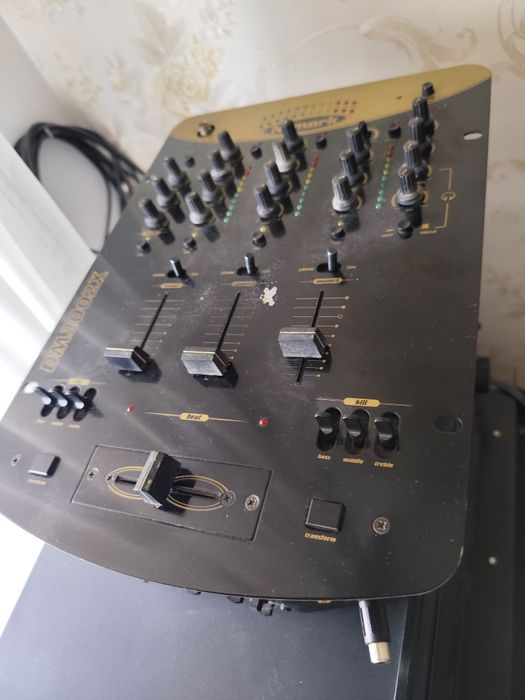 Mixer numark dm3002x