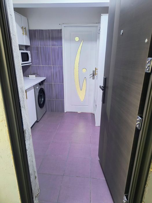 Vând Garsonieră Mioveni